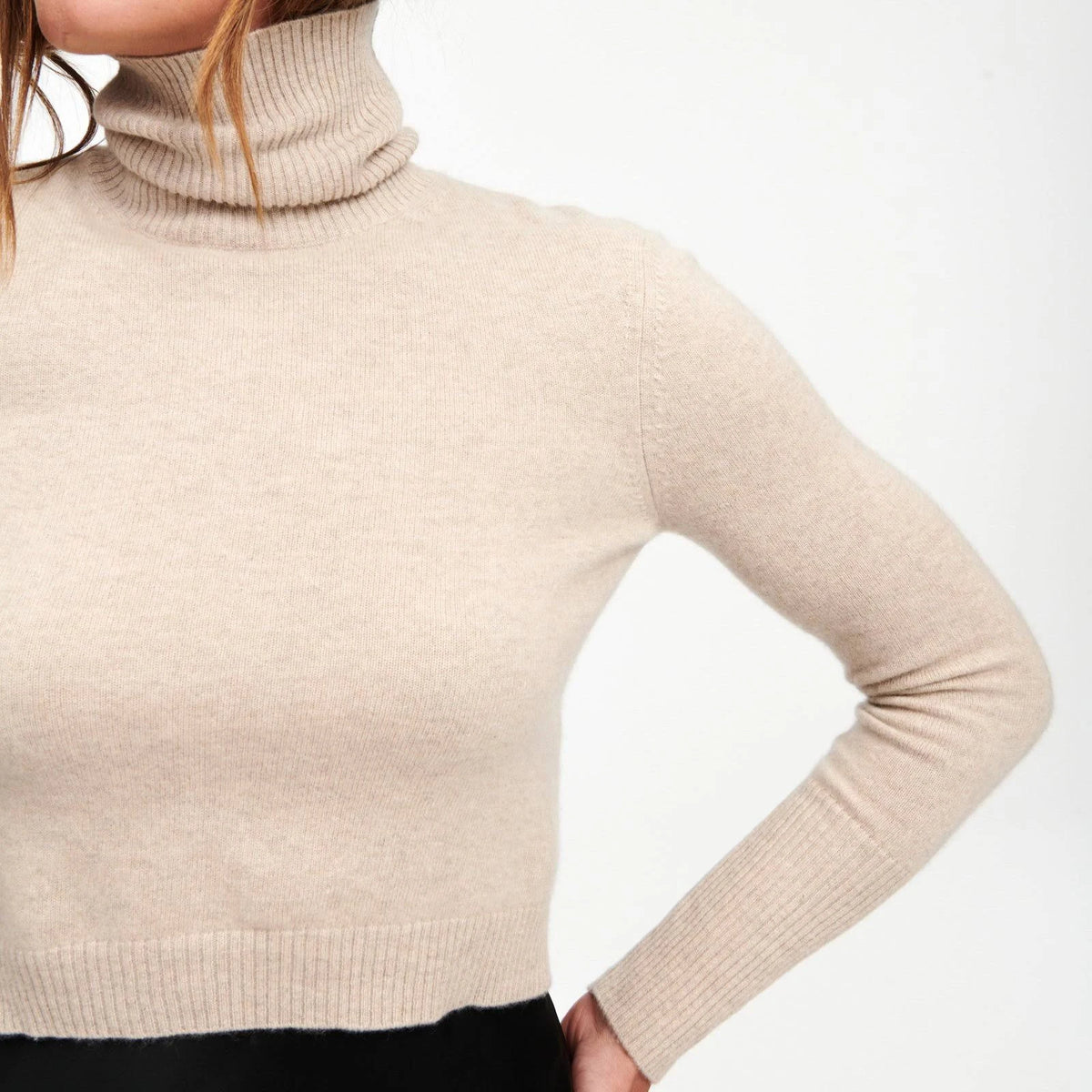 Cashmere Cropped Turtleneck Oatmeal D49624