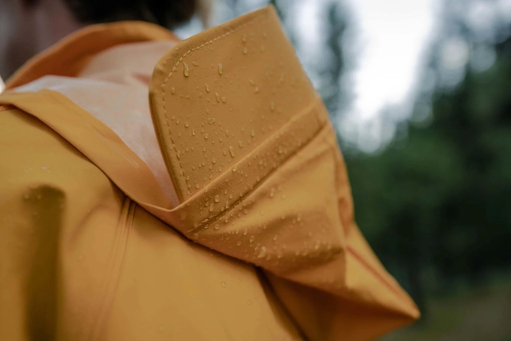 Yellow Rain Coat & Bib Z529