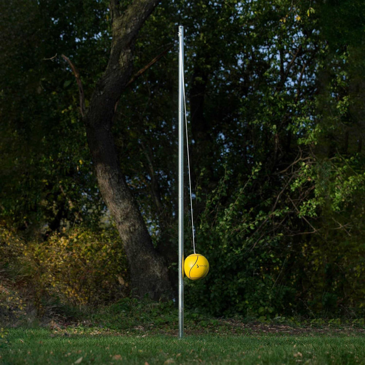 Compact Tetherball Set with Ball and Rope E10069