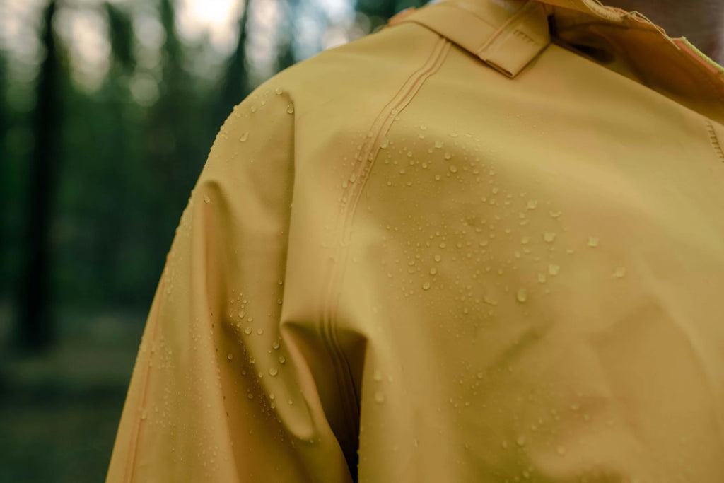 Yellow Rain Coat & Bib Z529
