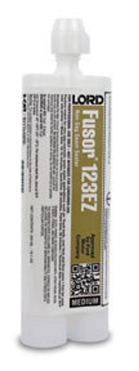 10.1 oz Medium-Set Non-Sag Seam Sealer J437