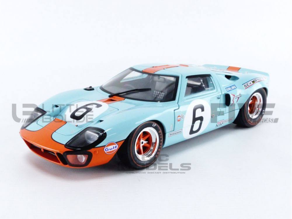 1/18 Diecast Model Car I240322