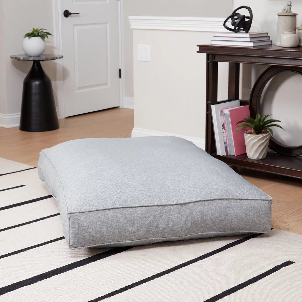 Large Indoor/Outdoor Dog Bed K49364