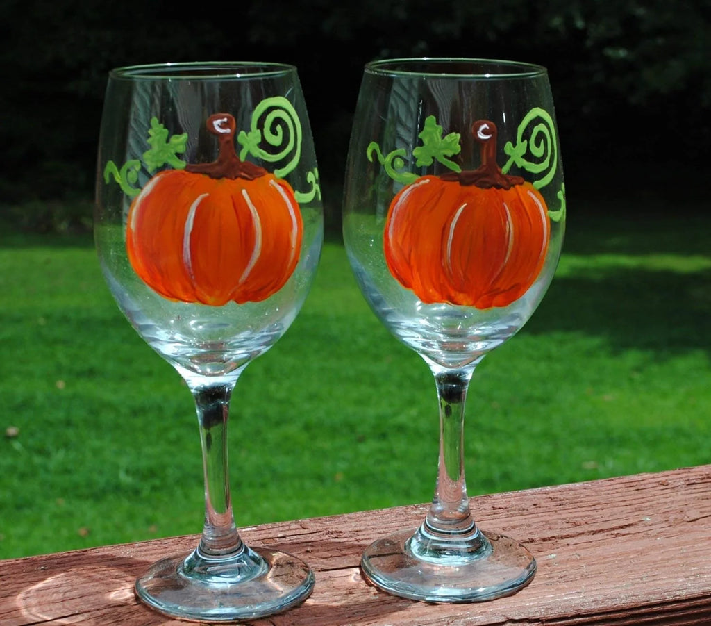 2 Hand Painted Stemmed Wine Glasses Set L636