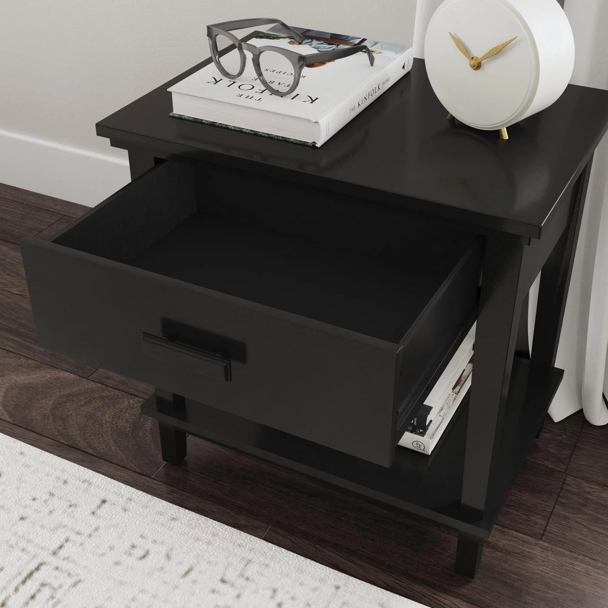 Black Queen Bed, Nightstand and Dresser O29647